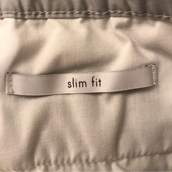 Calvin Klein Gray Slim Fit Shorts - Size 34 - Picture 6 of 8